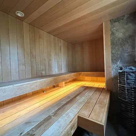 Premium Private Snowest Villa Kivitaipale